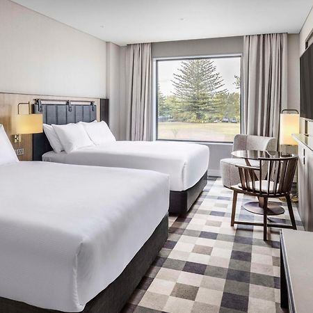 Hotel Doubletree By Hilton Auckland Karaka Exterior foto