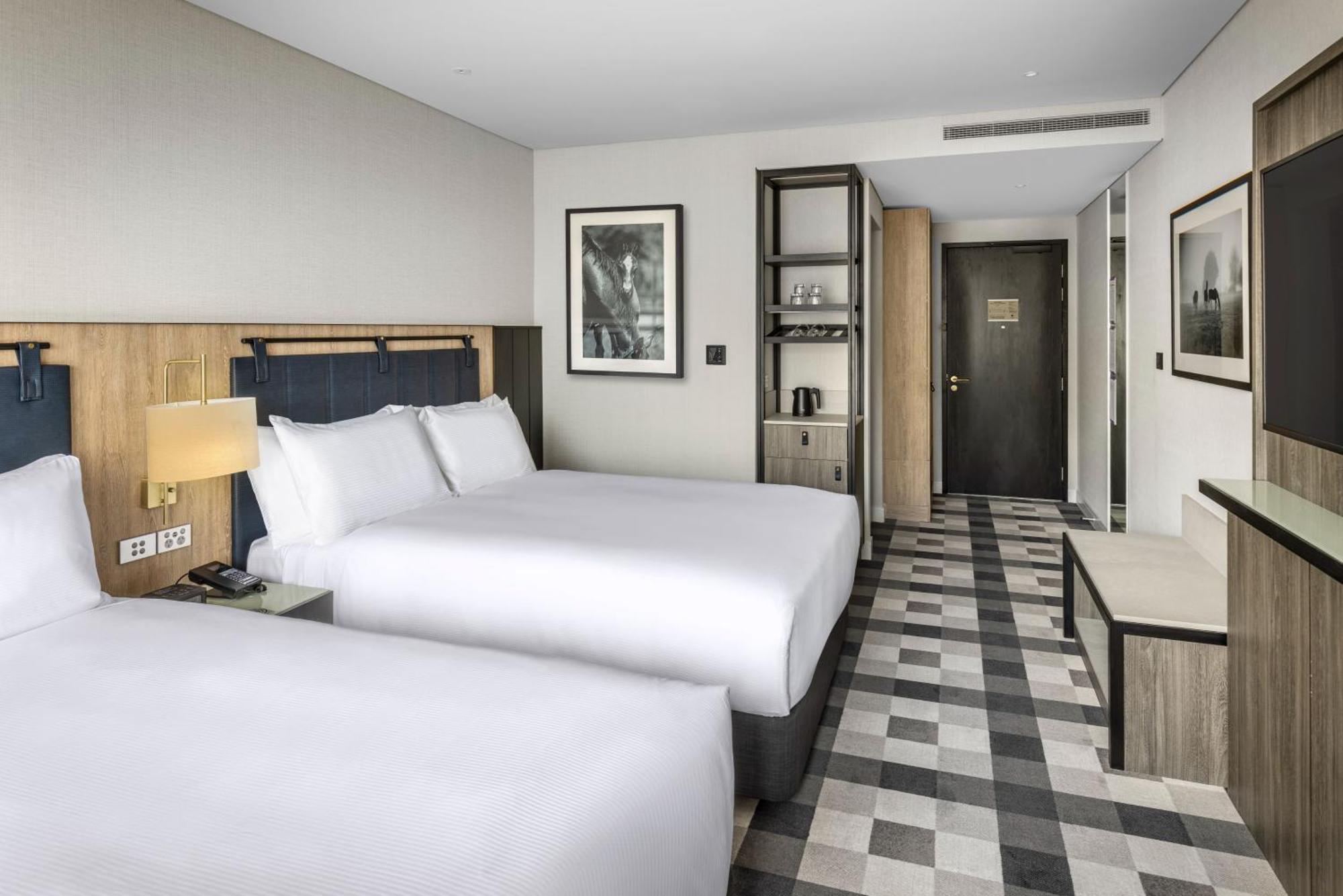 Hotel Doubletree By Hilton Auckland Karaka Exterior foto
