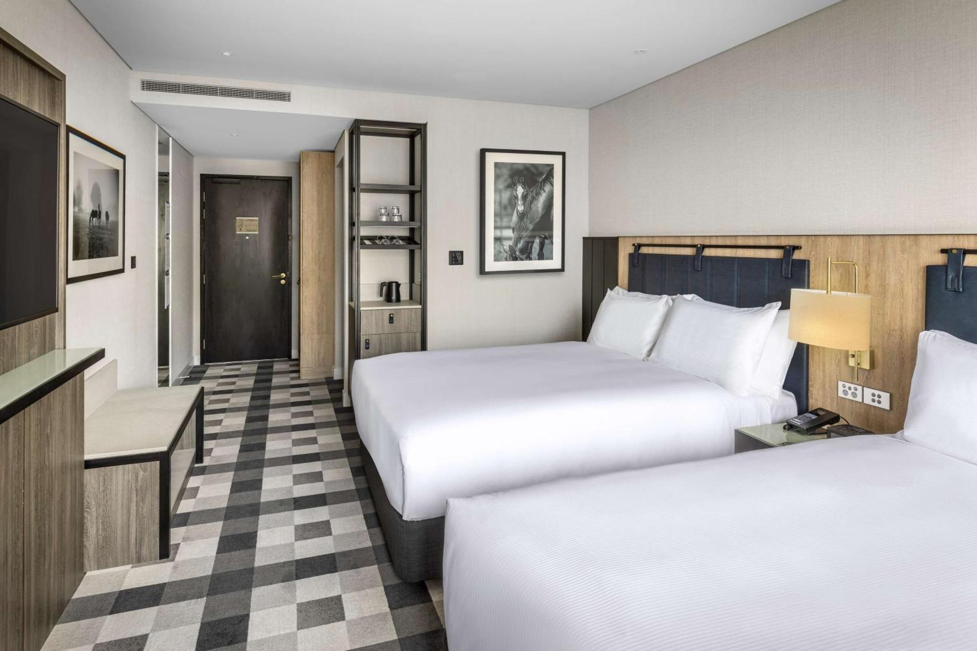 Hotel Doubletree By Hilton Auckland Karaka Exterior foto