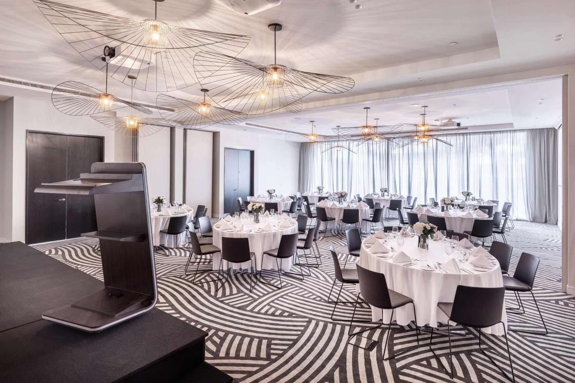 Hotel Doubletree By Hilton Auckland Karaka Exterior foto