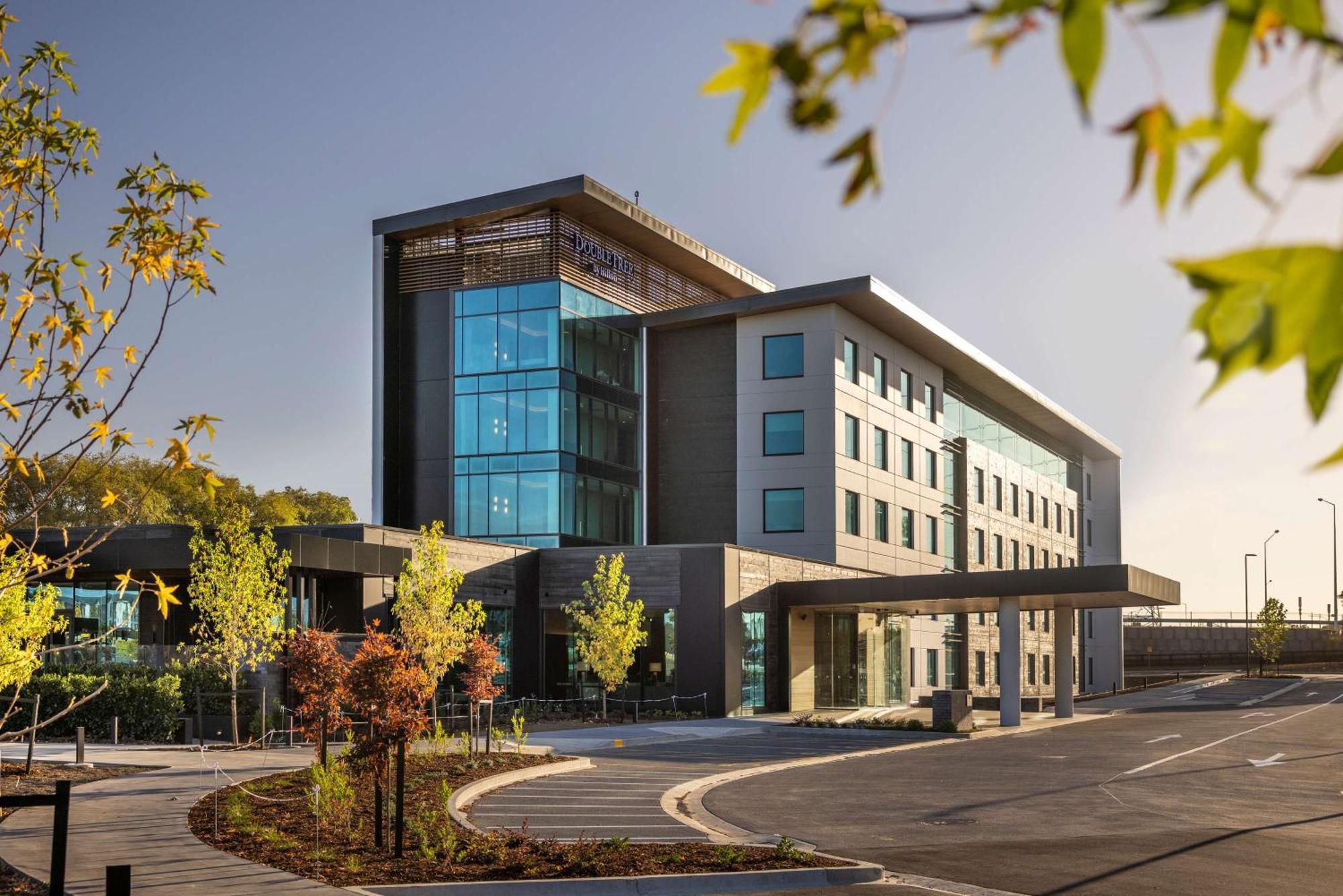 Hotel Doubletree By Hilton Auckland Karaka Exterior foto