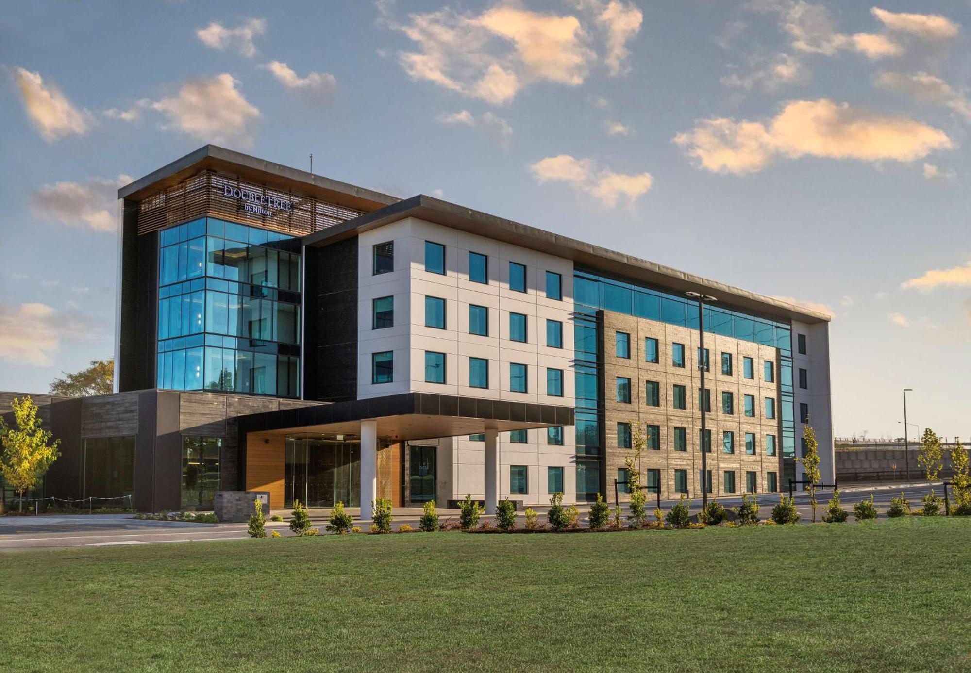 Hotel Doubletree By Hilton Auckland Karaka Exterior foto