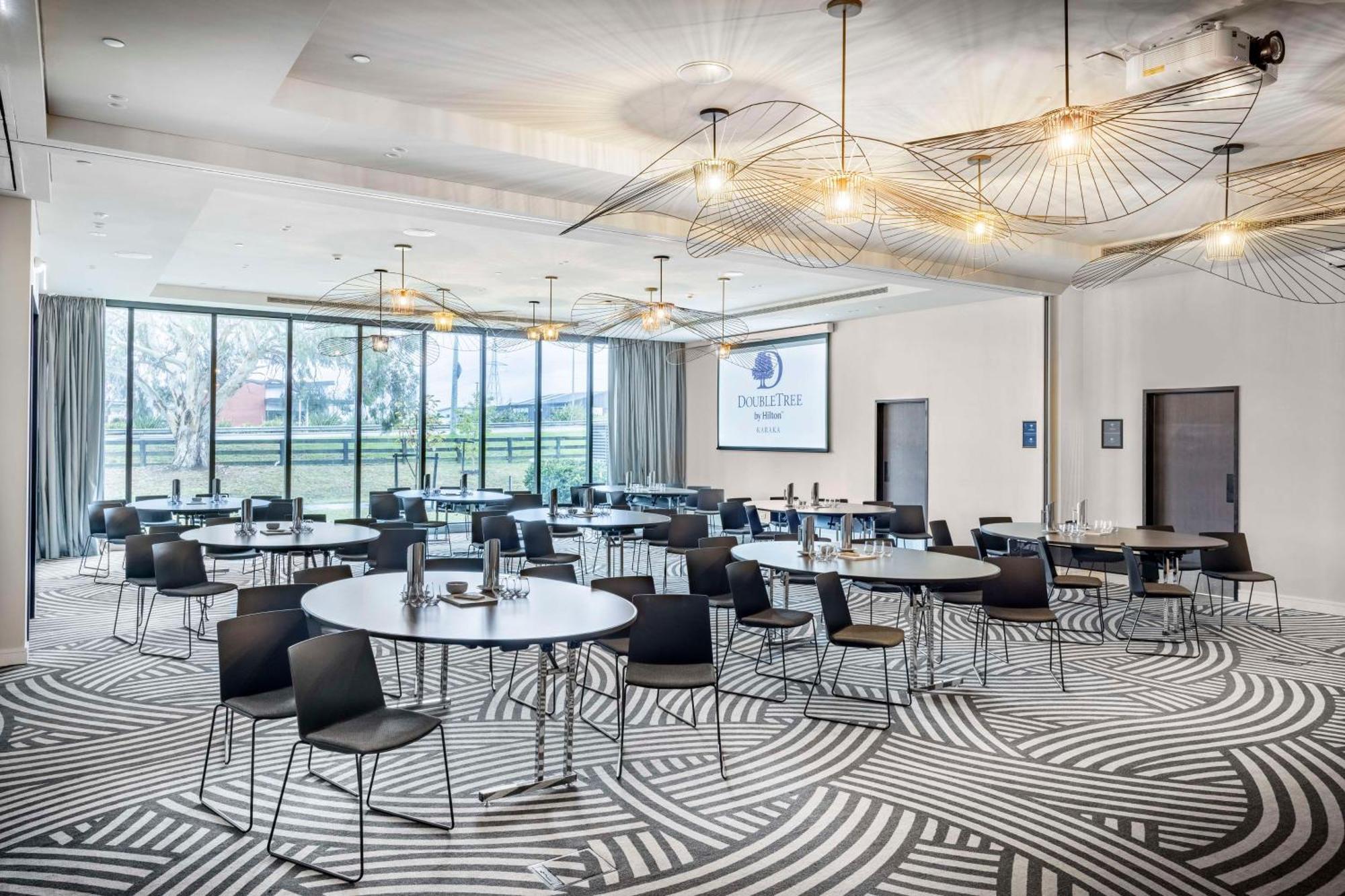 Hotel Doubletree By Hilton Auckland Karaka Exterior foto